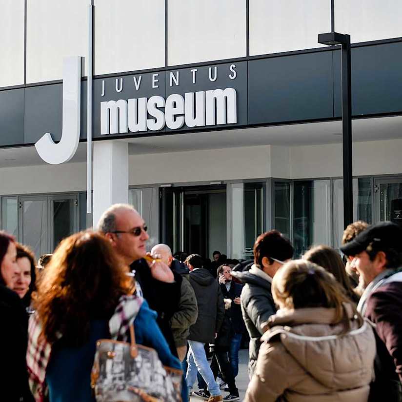 Women and fathers celebrated at J-Museum