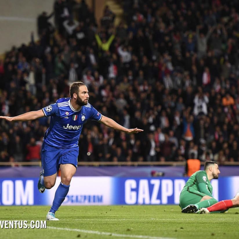 Higuain hails "huge win"