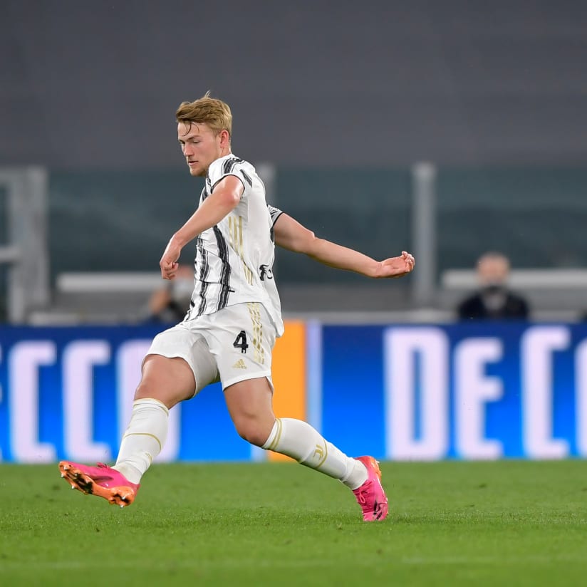 De Ligt & Holland keep it 100%