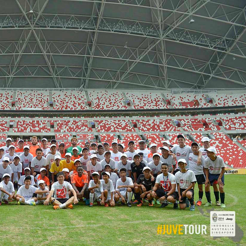 Singapore youngsters learn from the best