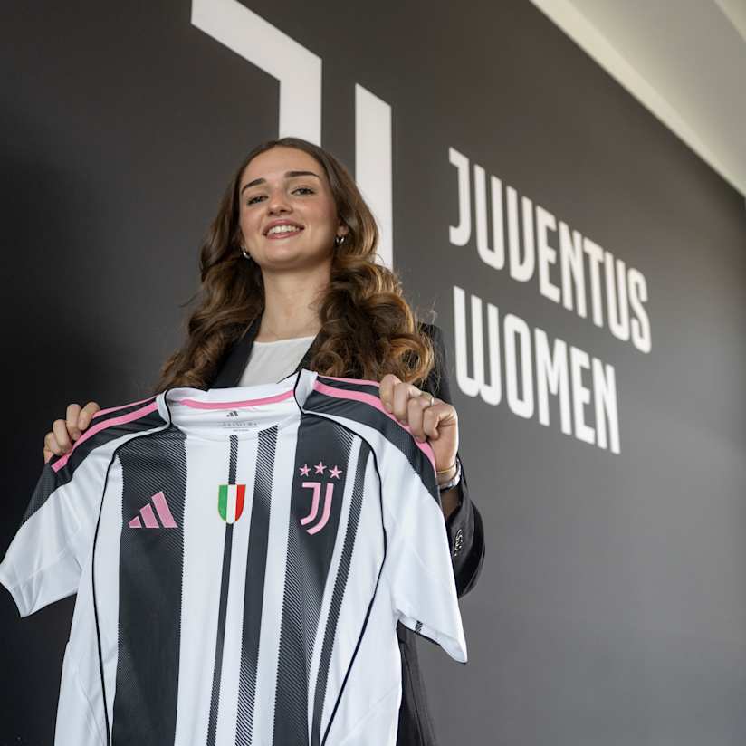 Women | Primo contratto da professionista per Costanza Santarella