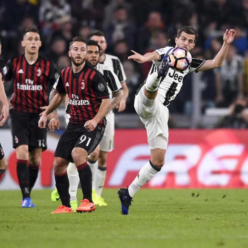 Pjanic praises never-say-die spirit