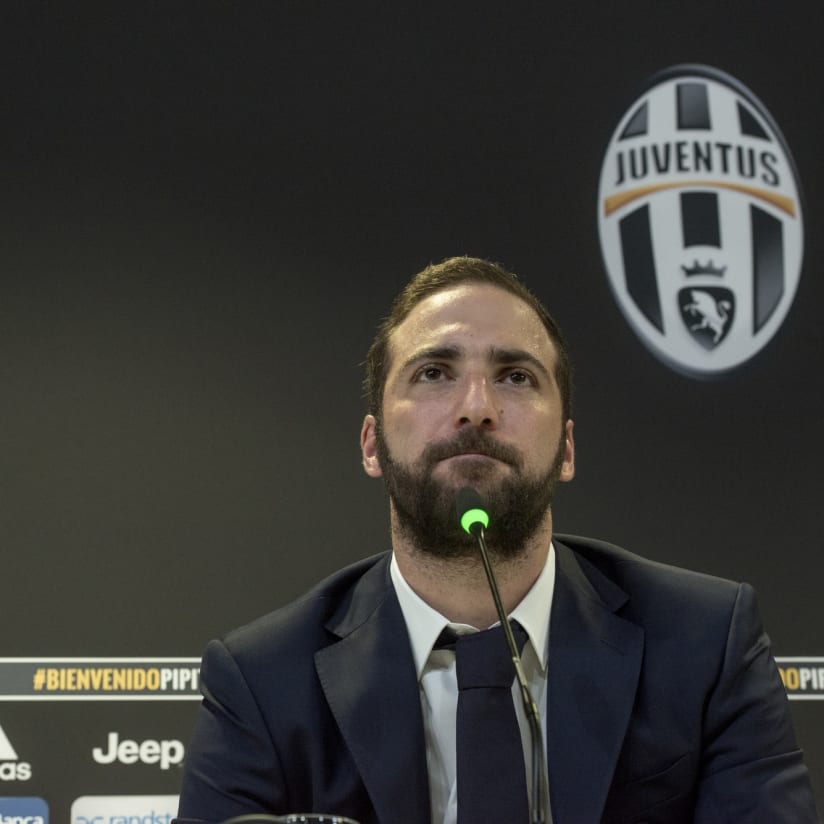 Pipita presented to the press