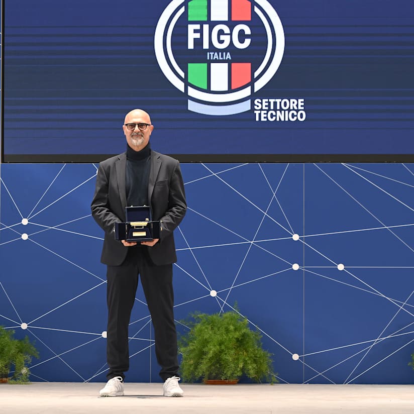 Massimiliano Canzi vince la Panchina d’Oro della Serie A Women 2024/25