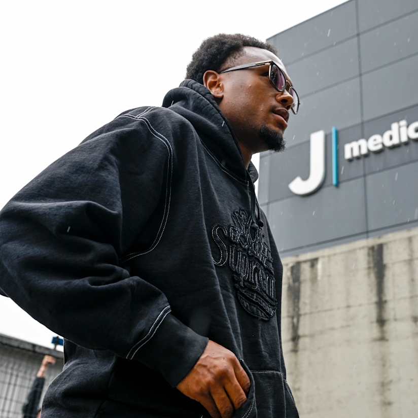 Gallery | Lois Openda @ J|medical