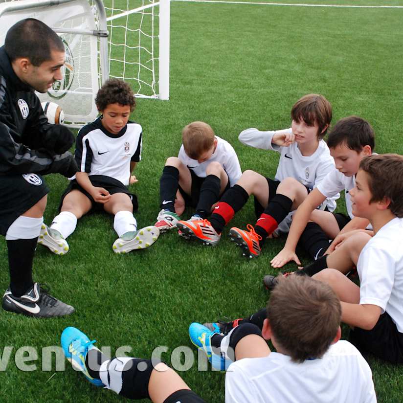 Primi Calci, countdown per il calcio d’inizio