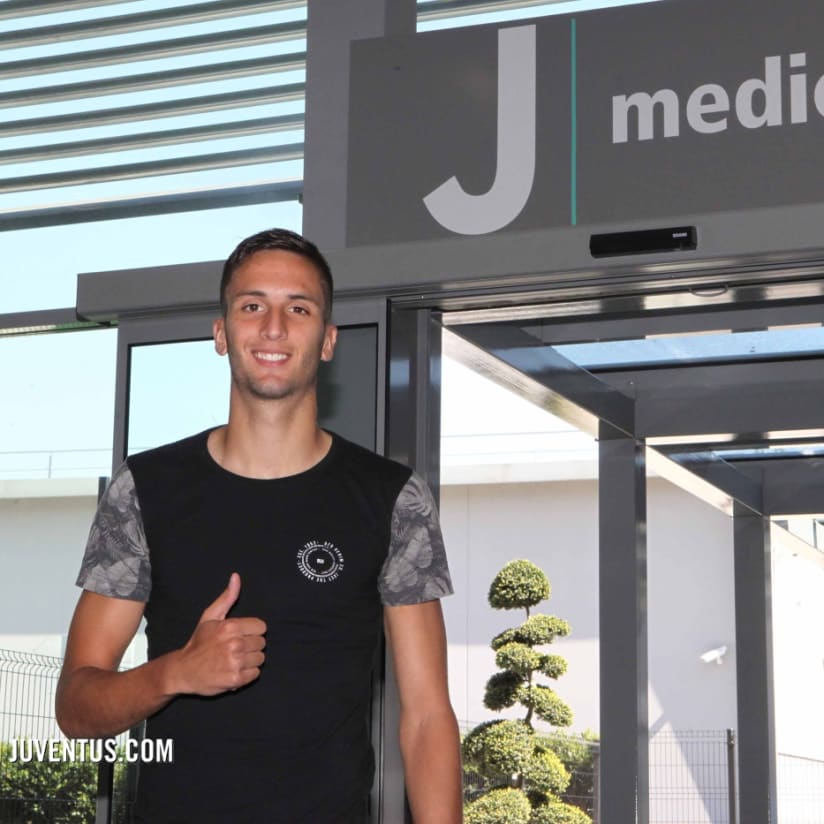 Bentancur completes Juventus medical