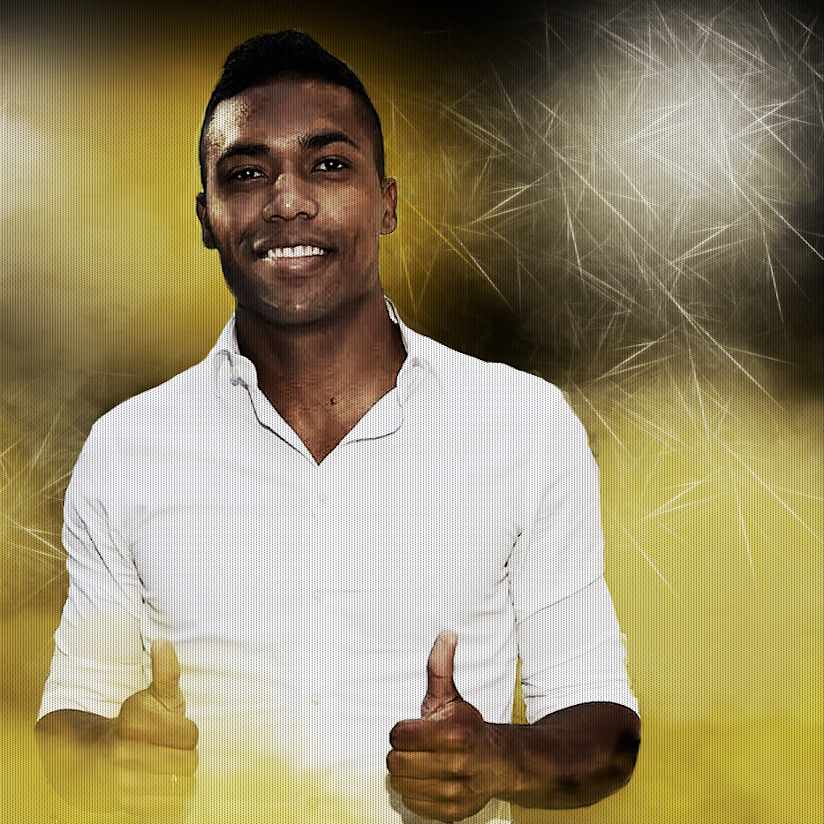 Alex Sandro joins Juventus