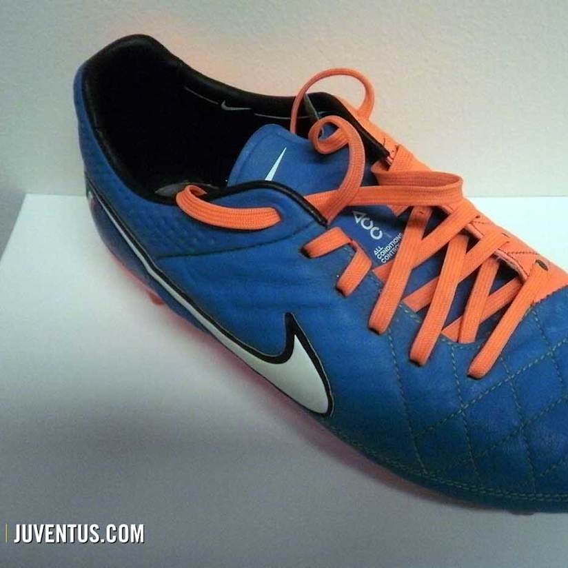 La scarpa che ha deciso il Derby al J-Museum