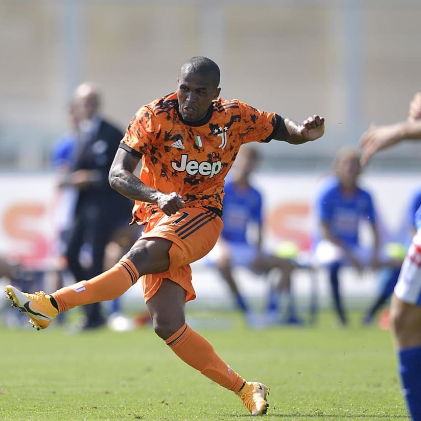 Happy birthday Douglas Costa!