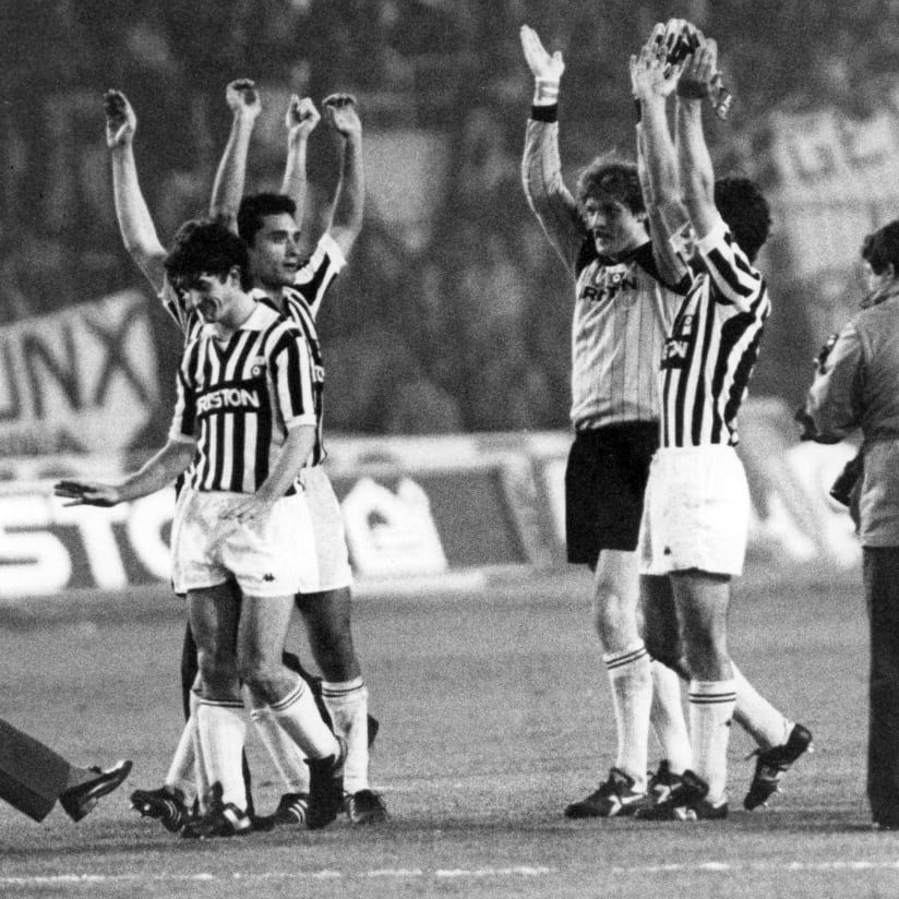 Black & White Stories | The home factor