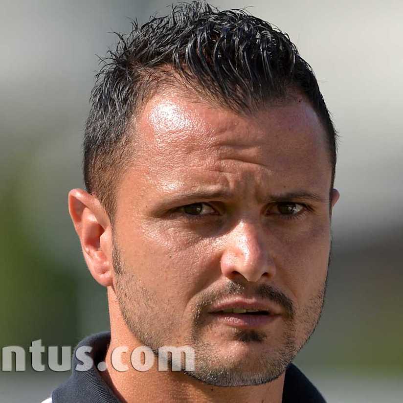 15/20 giorni di stop per Simone Pepe