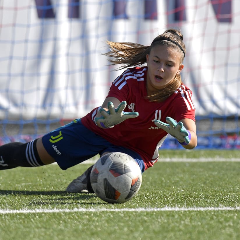 Women u17 | First Training