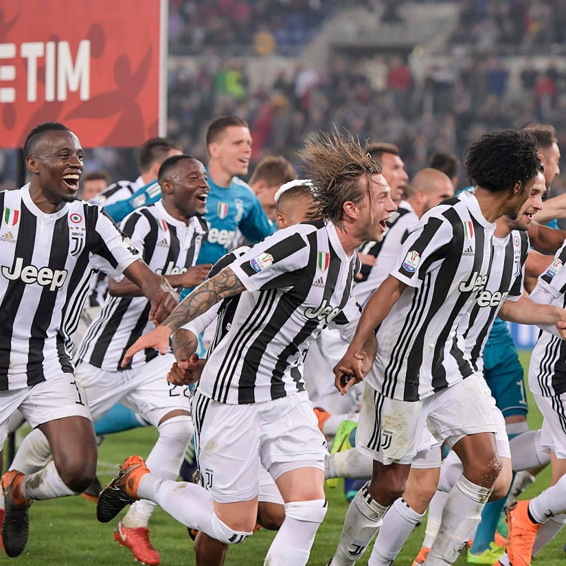 #4ZAJUVE: On-pitch celebrations