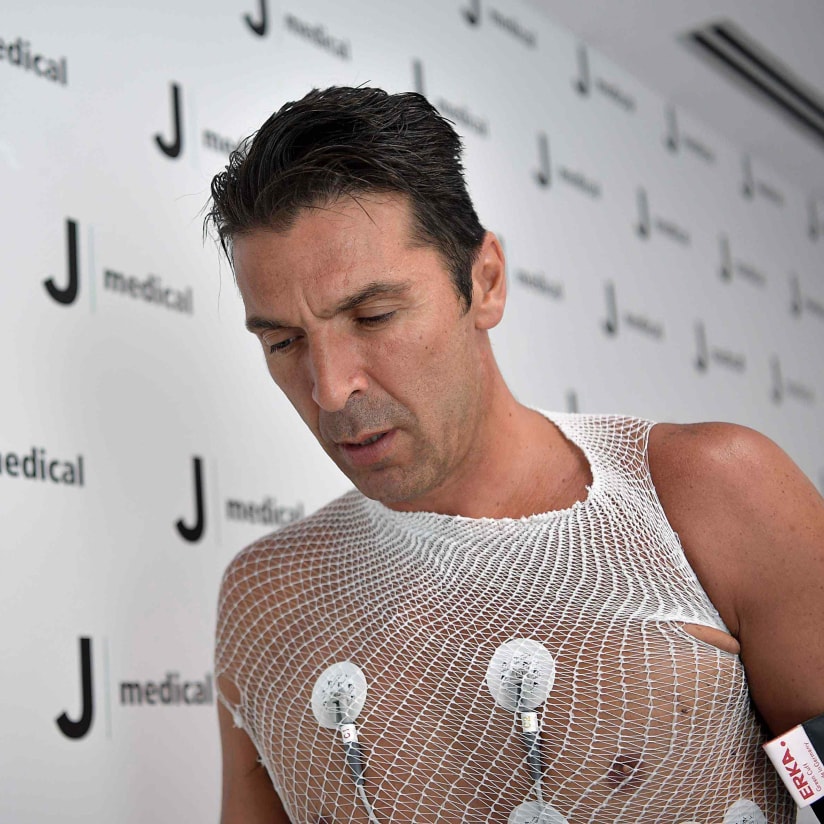 Gianluigi Buffon at J⎮Medical