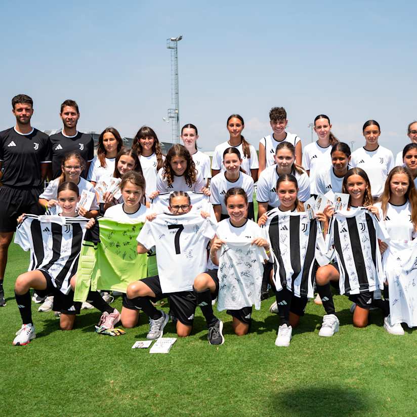The Juventus Summer Camp girls meet the Juventus Women!