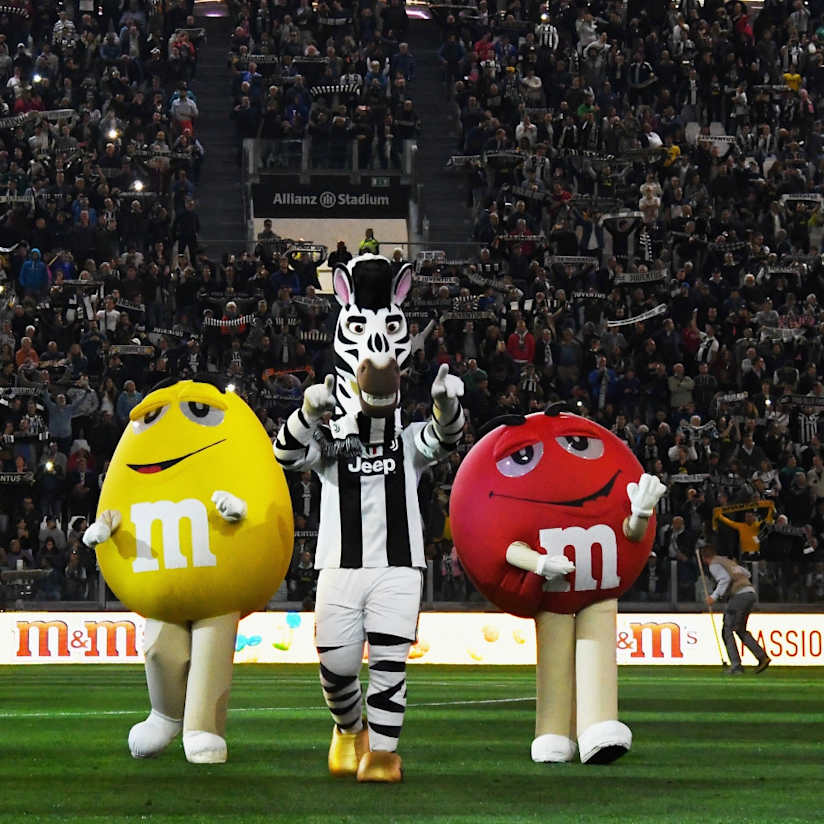 Two special guests visit Allianz Stadium!