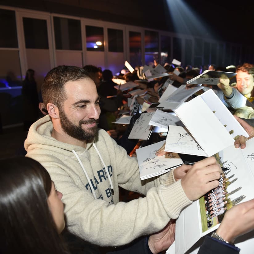 Christmas comes early for Juve juniors!