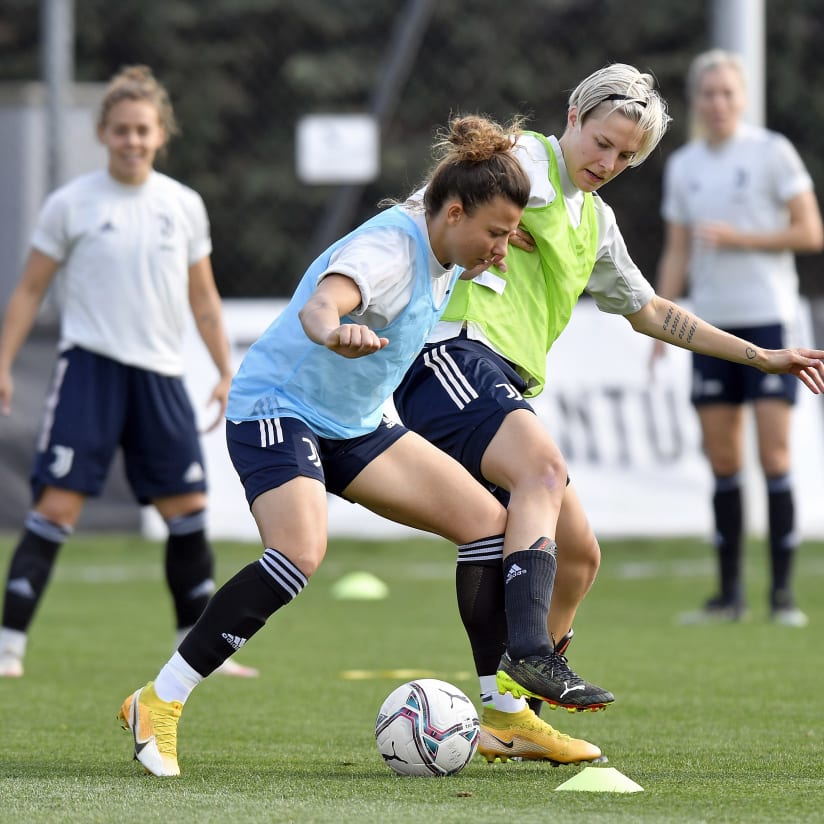 Gallery | Bianconere building up to Bari