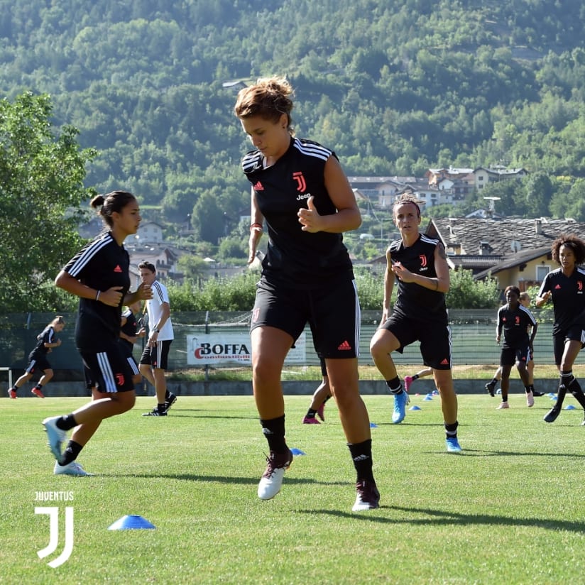 Juve Women at work in the mountains of Aymavilles