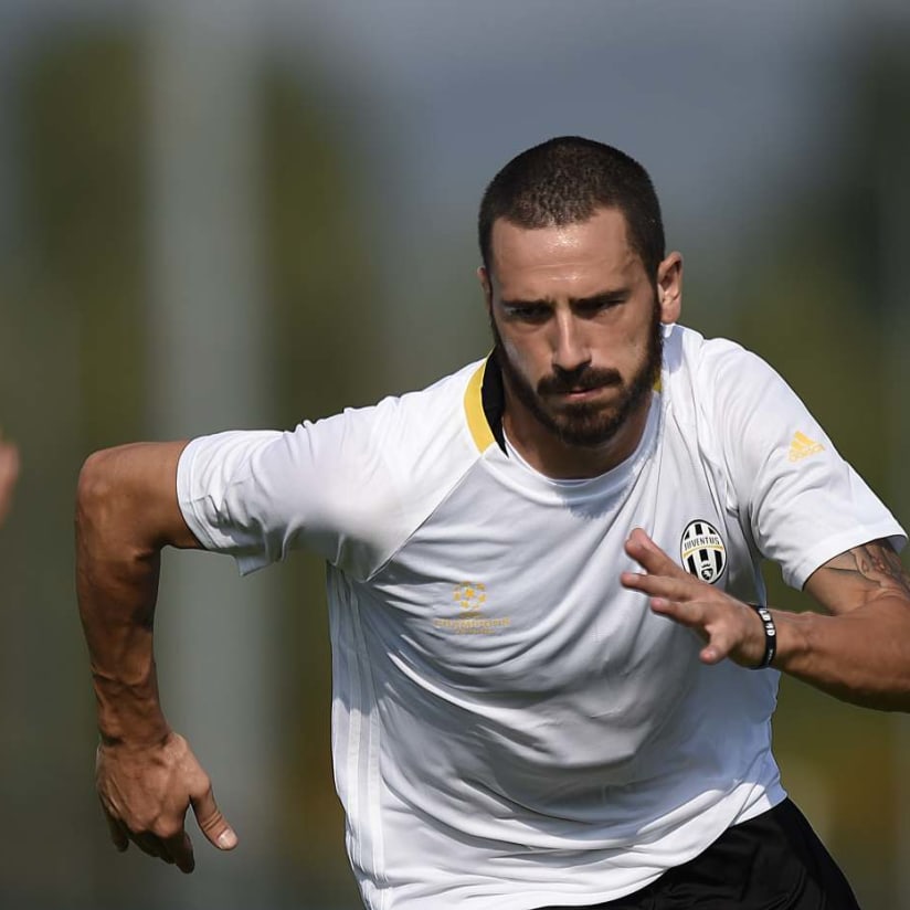 Juve name 21-man squad for Sevilla