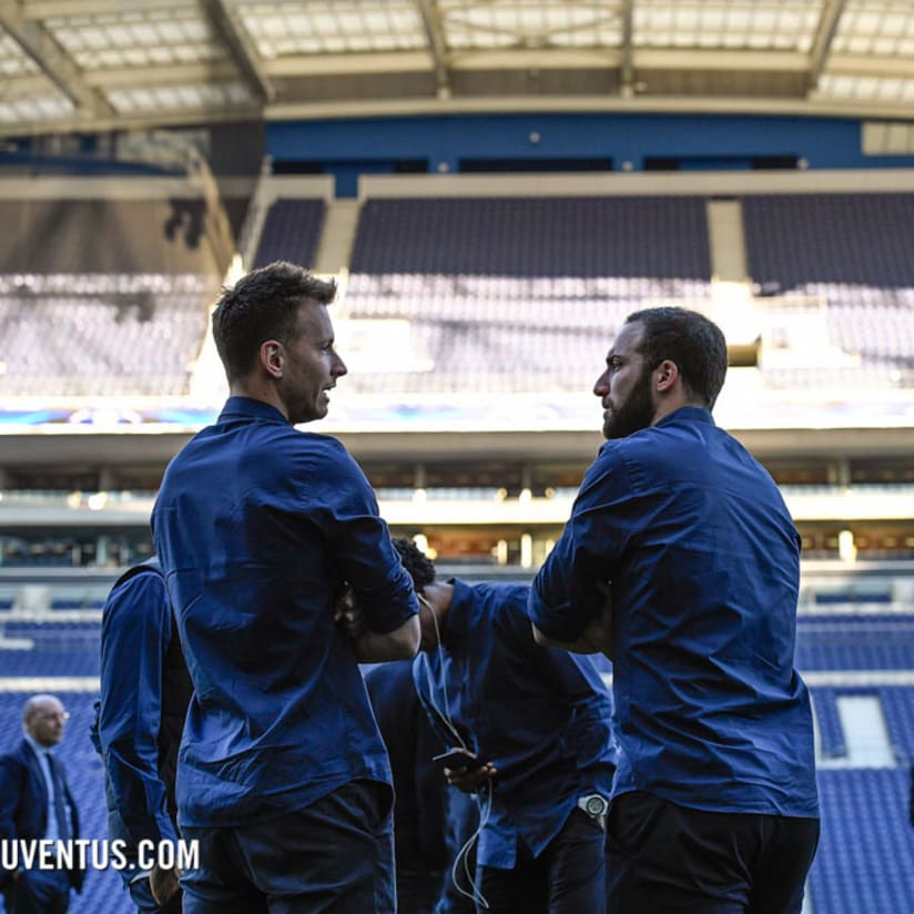 Walking around the Dragão!
