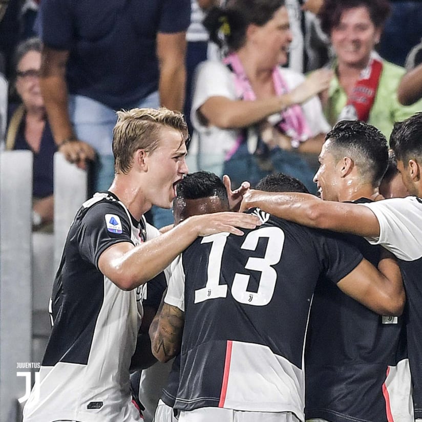 Juve snatch late winner vs Napoli