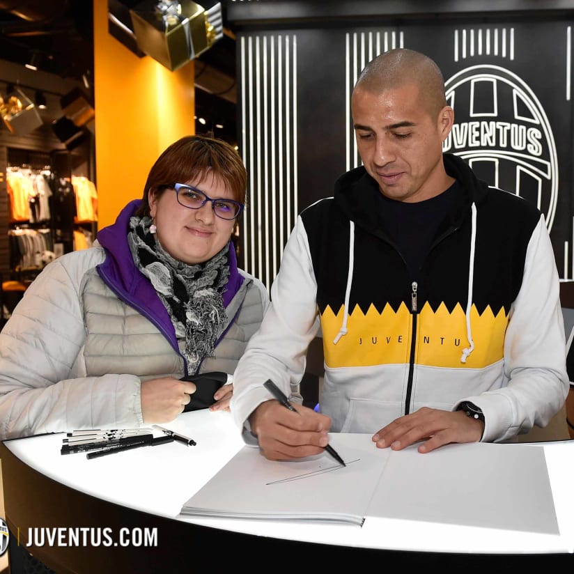 Fans meet Trezeguet at Stadium Megastore