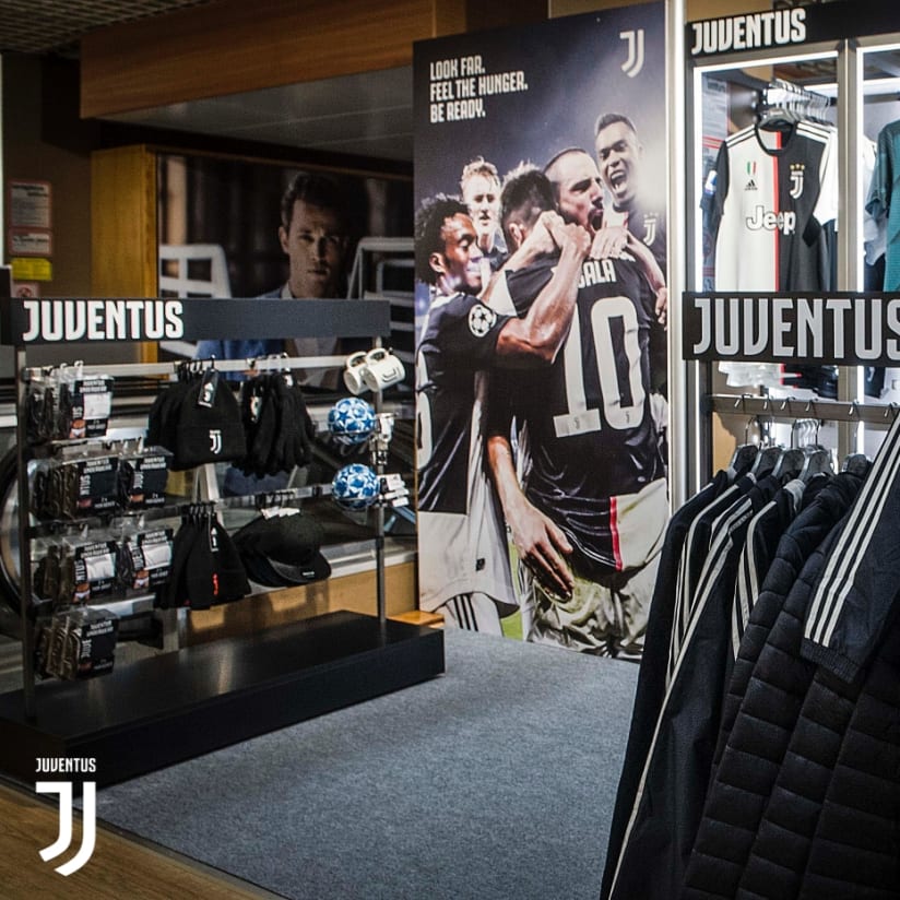Qui Cortina D'Ampezzo: ecco il corner Juventus Store!