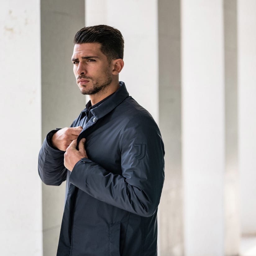 DISCOVER THE ESSENTIAL COLLECTION!
