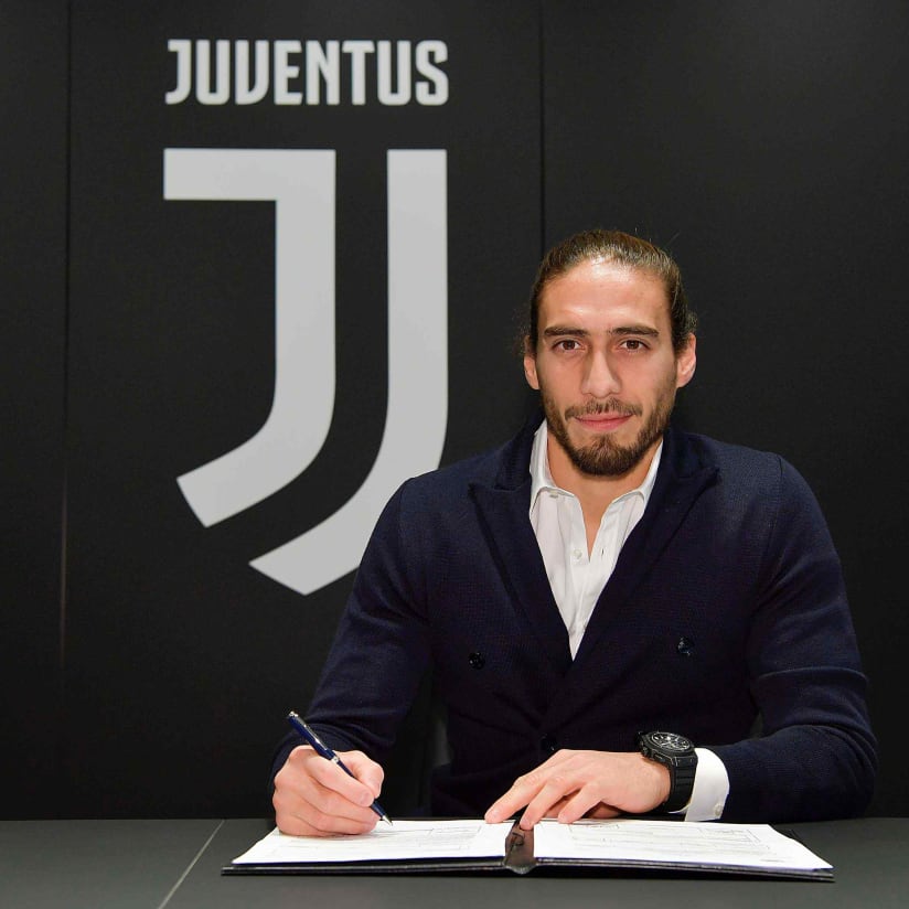 Caceres: “I love this shirt”