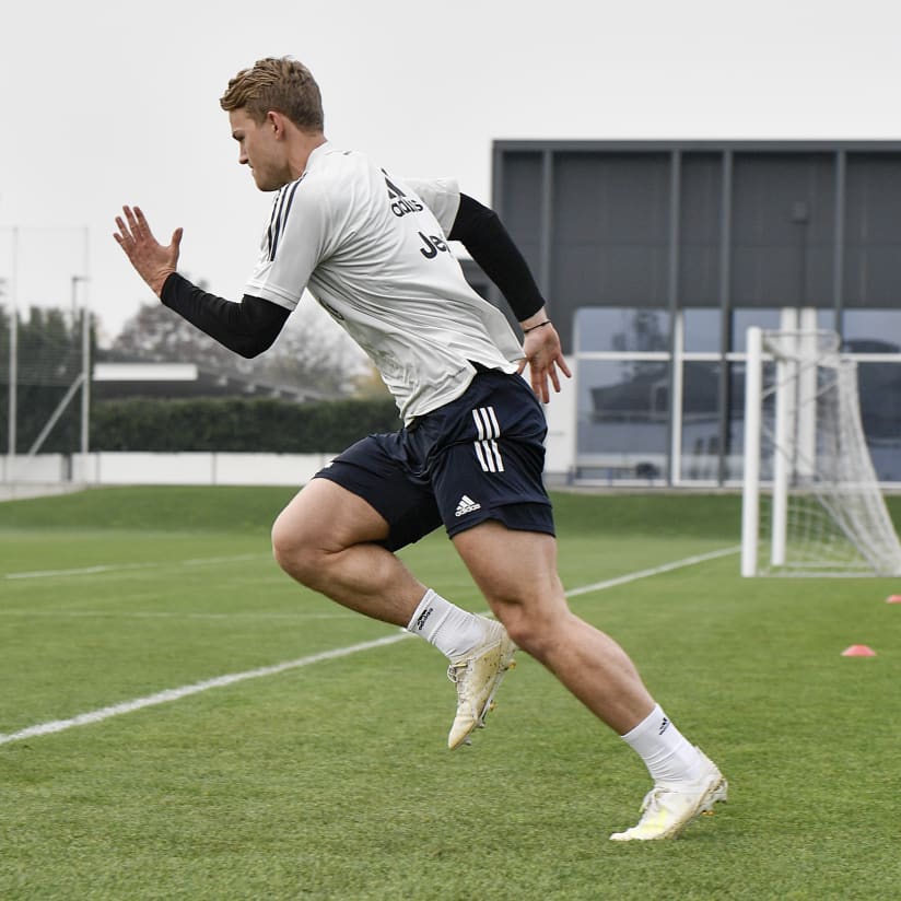 Training Center | Training starts again at Continassa