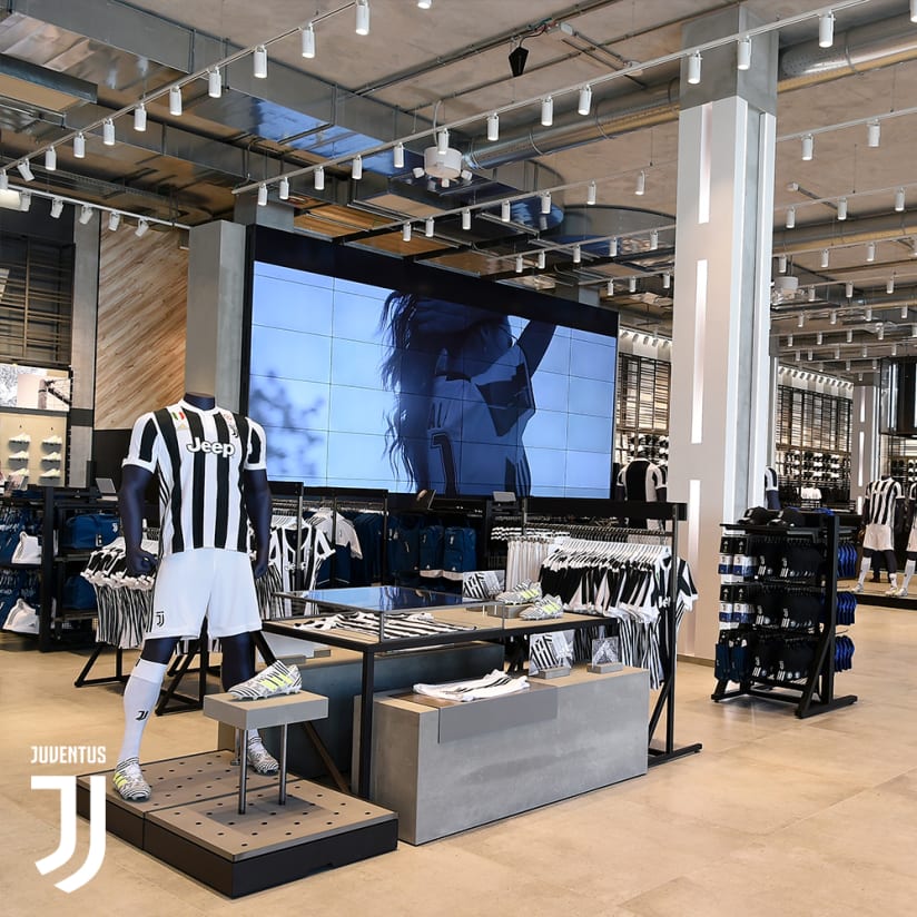 Juventus Megastore a finalist in 2018 World Retail Awards