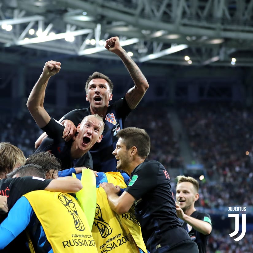 Croatia and France reach World Cup Last 16