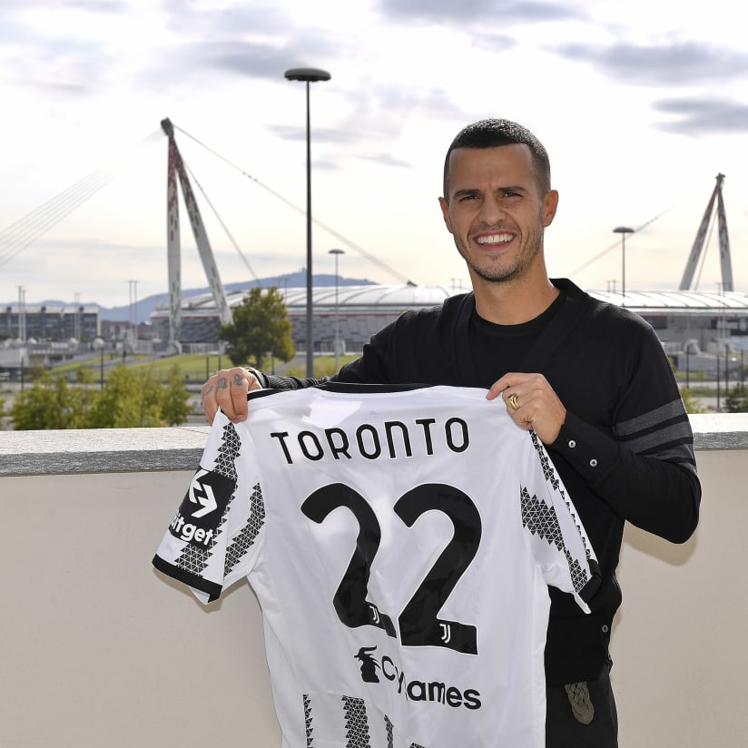 Giovinco joins Juventus Academy Toronto!