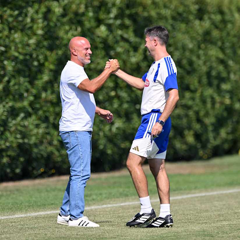 Gallery | Italy coach Soncin visits Bianconere training 