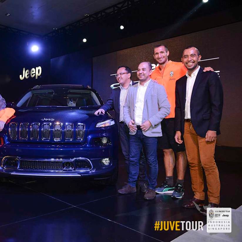 Defensive duo unveil Jeep Cherokee in Indonesia