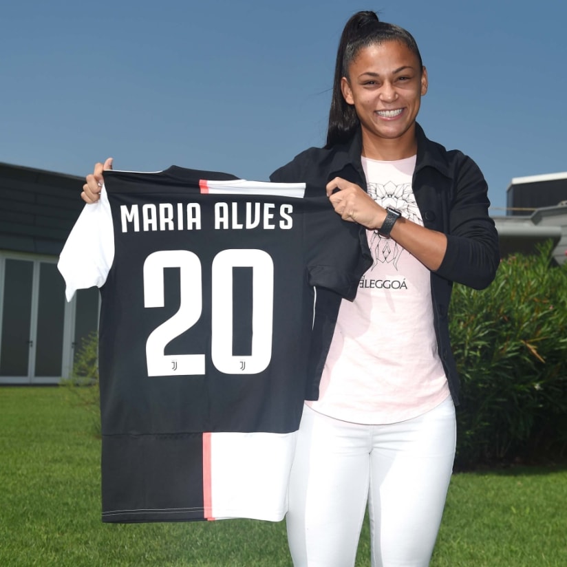 Maria Alves is Bianconera!