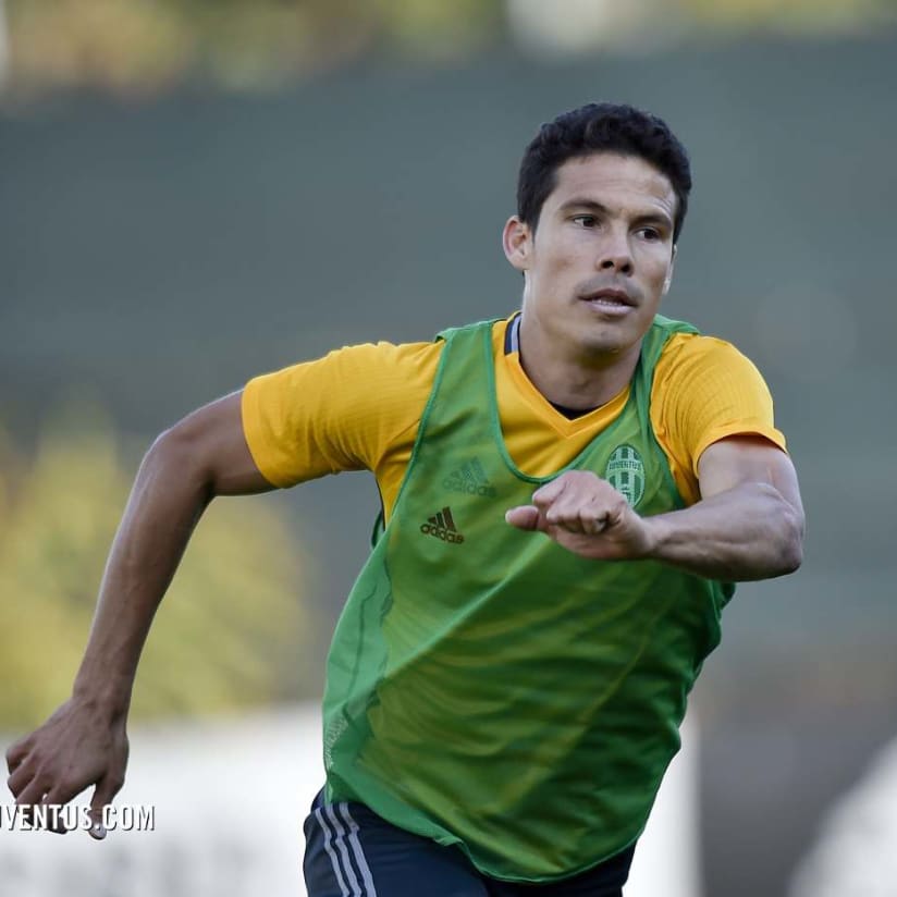 Hernanes raring to go again