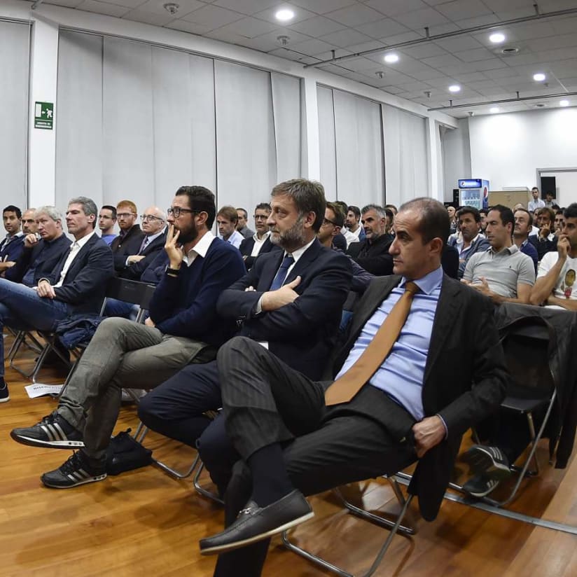 Allegri leads Vinovo coaching workshop 