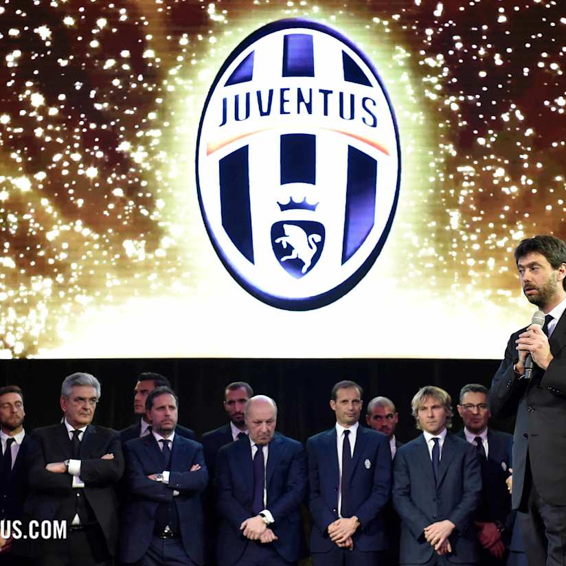 La famiglia bianconera brinda al Natale!