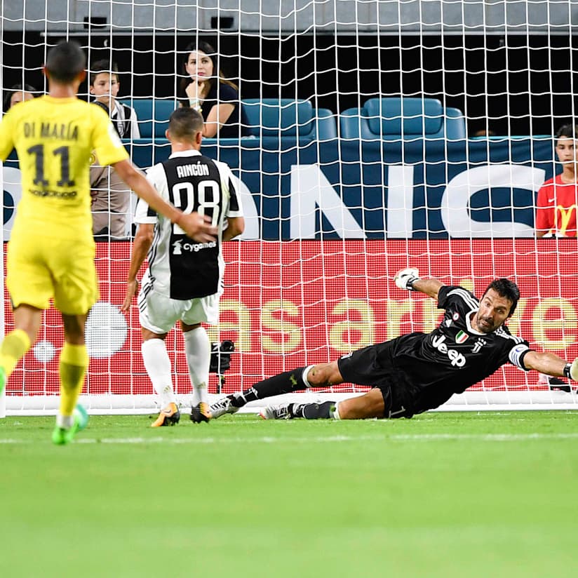Buffon: «Primo obiettivo, migliorarsi»