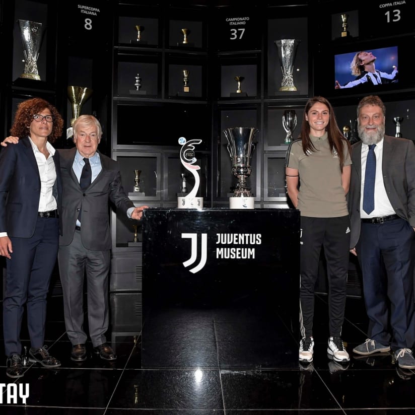 Le coppe delle Juventus Women allo Juventus Museum
