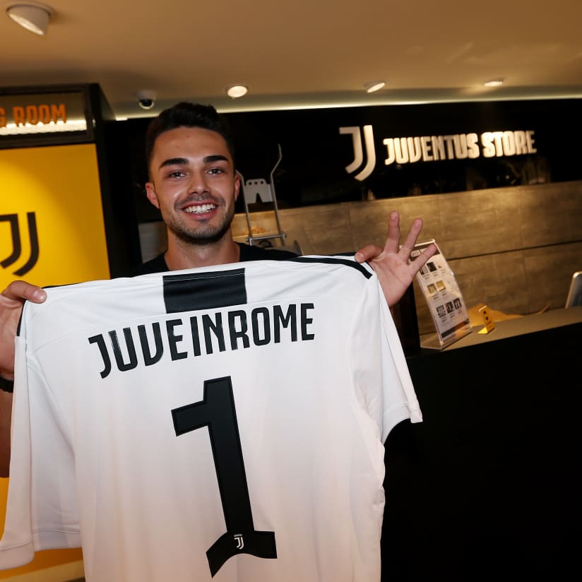 E’ aperto lo Juventus Store di Roma!