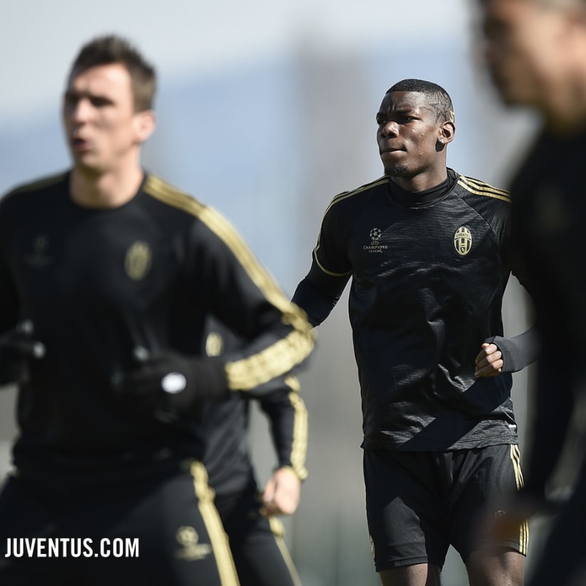 Juve name 21-man squad for Munich