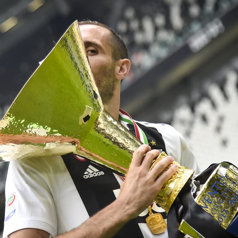 Black & White Stories | Chiellini the winner