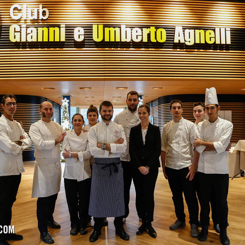 Allo Stadium, Stelle in campo e in cucina