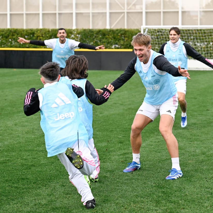 Gallery | Allenamento dei Junior Member con i bianconeri 