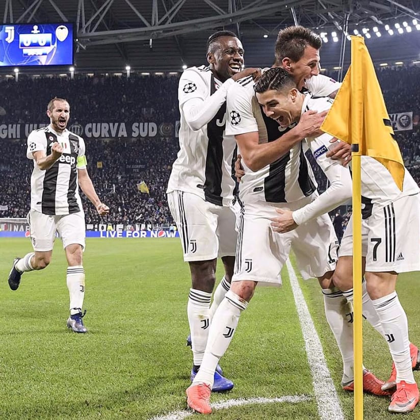 Mandzukic strikes to send Juve through