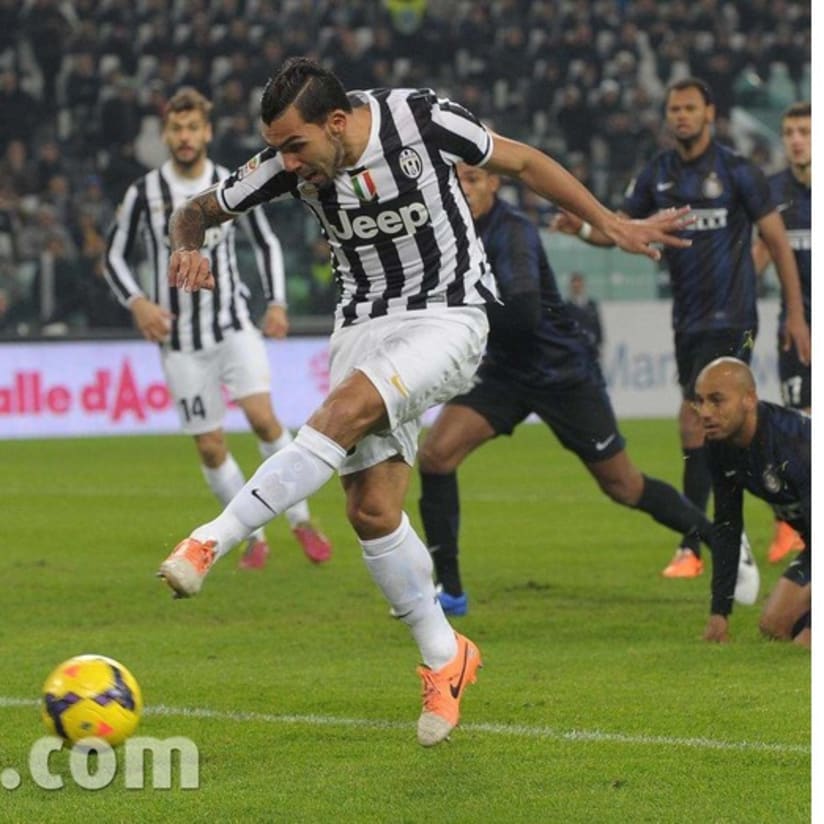 Gol e spettacolo: è Tevez l'MVP di febbraio - Tevez named February's player of the month